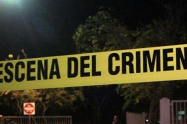 Hombre aborda su automóvil para quitarse la vida en la Narvarte