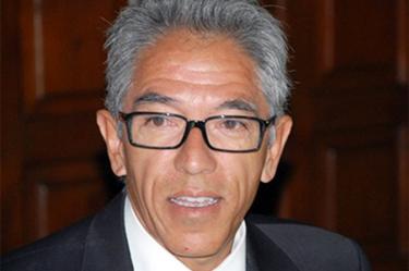 Tras aceptar la renuncia de Fausto Vallej, la Comisión de Gobernación votó a favor la propuesta del PRI para que Salvador Jara Guerrero ocupe el cargo de Gobernador Sustituto.