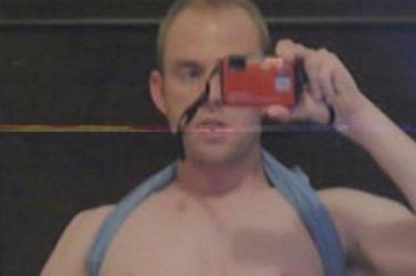 Cuatro fotos con contenido sexual del profesor de ciencias Richard Rose llegaron a decenas de correos la semana pasada. FOTO: Especial 