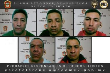 El rescate se consiguió gracias a una denuncia ciudadana debido a que las personas solicitaban ayuda desde el interior del inmueble. 