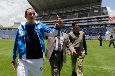El futbolista no ha querido confirmar su incursión en la política