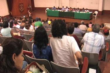 Integrantes del Movimiento Magisterial de Bases (MMB) realizaron una asamblea estatal en la que determinaron desconocer a la dirigencia de la Sección 19 del  SNTE