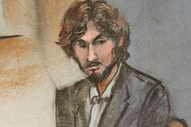 Defensa pide nuevo juicio para sospechoso de Boston