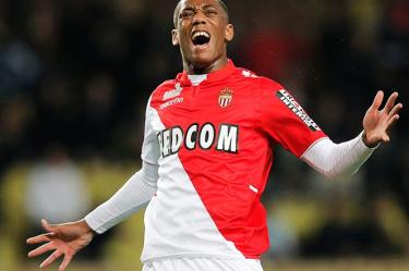 "Siempre he querido jugar en la Premier League y hacerlo en el equipo más importante del mundo es el sueño de cualquier futbolista joven", dice Martial (AP)