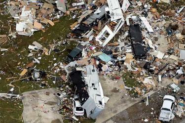Tornado obliga a Florida a declarar estado de emergencia