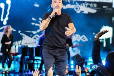 Eros ha preparado un set list con todos sus éxitos y temas de 'Perfetto', su más reciente álbum de estudio. (Notimex)