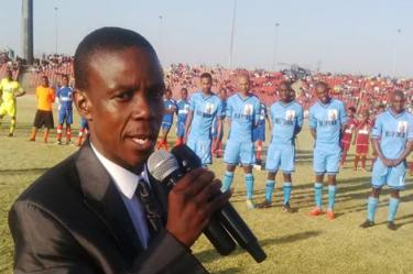 El pastor sudafricano Paseka Motsoeneng aseguró que visitó el cielo y tomó fotografías