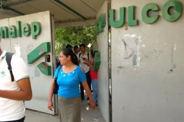 Maestros y directivos de escuelas públicas y privadas en Acapulco, decidieron suspender clases ante el temor de que se presentaron más hechos violentos (Foto vía @elsurdeguerrero)