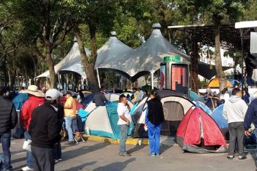 Los maestros fueron retirados del Eje 1 Poniente Bucareli hacia La Ciudadela. Foto: Rodolfo Dorantes