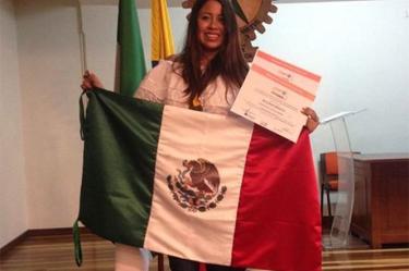 Alma Delia Castillo Barba obtuvo la medalla de oro en la feria de ciencias organizada por la Sociedad Latinoamericana de Ciencia y Tecnología Aplicada