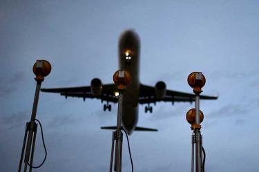 En un comunicado, la aerolínea dijo haber notificado a la policía federal y a la autoridad de aviación civil de Brasil ANAC, que aún investigaba el evento.
