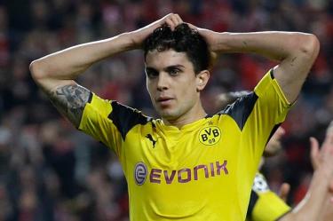 Bartra con heridas en brazo y mano por esquirlas de ventana (AP)