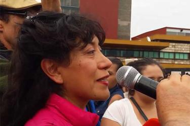 En una conferencia improvisada, la madre de Lesvy Berlín, la chica muerta en los jardines de CU, detalló partes de su vida. Foto Especial