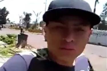 El hombre amenazó a las personas para que se cuidaran al salir a la calle, pues andaba robando.