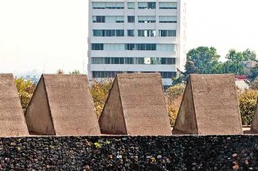 El Espacio Escultórico vio afectado su paisaje por la construcción del edificio H. Foto: Cuartoscuro