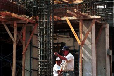 Materiales de la construcción, como las varillas, podrían subir de precio por aranceles a acero y aluminio