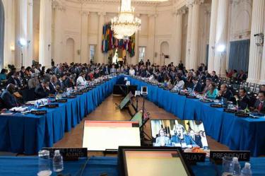 OEA aprueba resolución que llama a aplicar suspensión de Venezuela