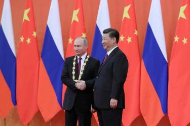 Putin regala un sauna al presidente chino, Xi Jinping