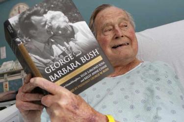 George H.W. Bush, primer expresidente de EU en cumplir 94 años