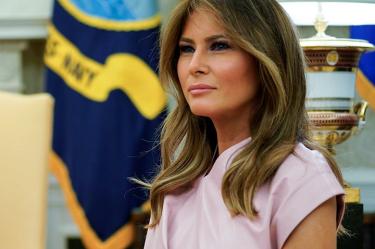 Melania Trump visitará más centros de inmigrantes esta semana