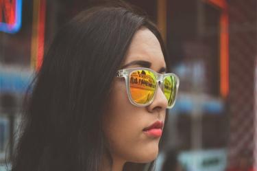Agreden brutalmente a joven colombiana por su color de piel