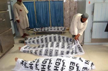 Sube a 218 la cifra de muertos tras atentado en Pakistán