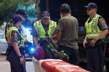 Fortifican Charlottesville por aniversario de marcha supremacista