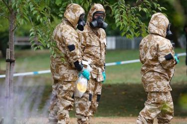 Reino Unido acusa a 2 agentes rusos de ataque químico