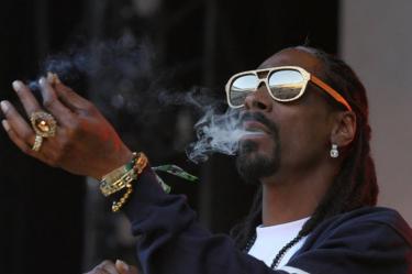 Calvin Cordozar Broadus Jr., mejor conocido como Snoop Dogg, el año pasado difundió su video de 'Lavender' donde presentó la ejecución simulada de un payaso disfrazado de Donald Trump.
