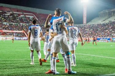 Édgar Méndez abrió el marcador para la Máquina (Fotos: Mexsport)