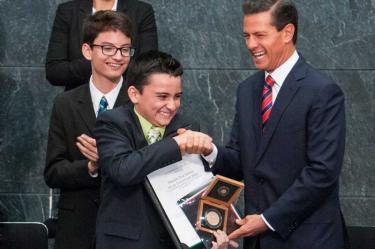 Premio Nacional de la Juventud, Peña Nieto, Reconocimiento, Estudio, Trabajo, Desarrollo