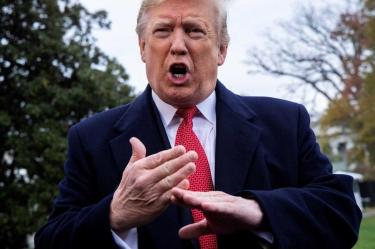 Trump insulta a periodista por hacer 'pregunta estúpida'