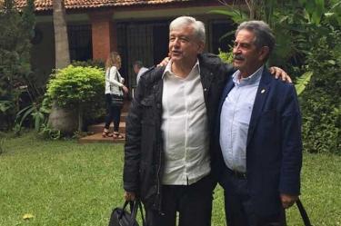 Previo a asumir la Presidencia, López Obrador descansa en Palenque