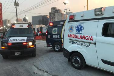 Derrumbe de barda deja un muerto y seis lesionados en la MH