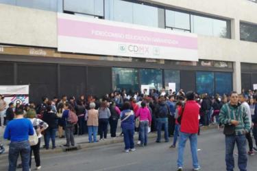 Estudiantes de 'Prepa sí' dicen que les quitaron sus becas