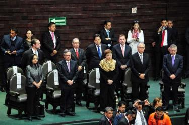 Con o sin Ley de Remuneraciones, Morena va por reducción de salarios de alta burocracia