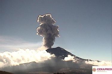 Alerta amarilla por explosión en el Popocatépetl de 2 mil metros de altura