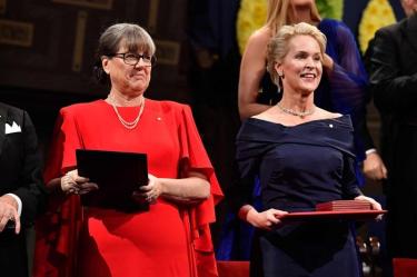Dos científicas le dan un giro a la historia de los Premios Nobel