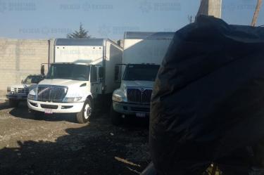 Noticias de Hoy, Policia Estatal asegura 30 mil litros de gas LP en Toluca, Policia Estatal asegura 30 mil litros gas LP Toluca, Policia asegura 30 mil litros gas LP Toluca, Robo de combustible, Gas LP, Licuado de Petroleo, camiones, dudosa procedencia, policia estatal, Secretaria de Seguridad, 30 mil litros, contenedores, fuga de gas, desalojo, vecinos, seguridad, denuncia