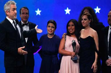 Felicitaciones a 'Roma' inundan redes por triunfo en Critics 