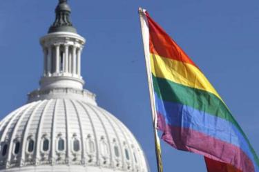 Nueva York prohíbe terapias para cambiar orientación sexual