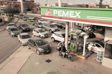 Compras de pánico e histeria colectiva generan desabasto en Monterrey