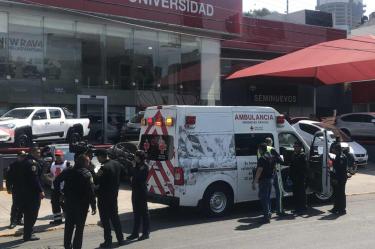 El lesionado fue llevado al hospital López Mateos del ISSSTE. Foto: Ricardo Vitela