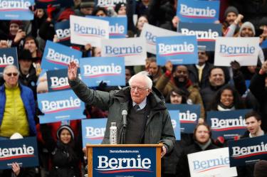 Trump, la persona más peligrosa de la historia moderna de EU: Sanders