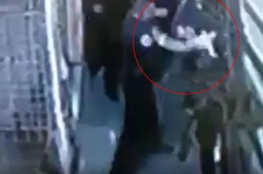 Graban a policías que persiguen y golpean a mujeres en Tepito