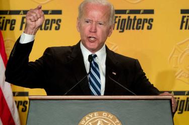 Otra mujer acusa a exvicepresidente Biden de tocamientos