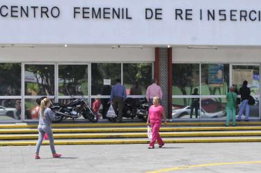 Al menos 43 internas del Centro de Reinserción Social de Tepepan podrían obtener su preliberación. Foto: Cuartoscuro