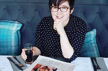 Arrestan a dos jóvenes por muerte de periodista en Irlanda