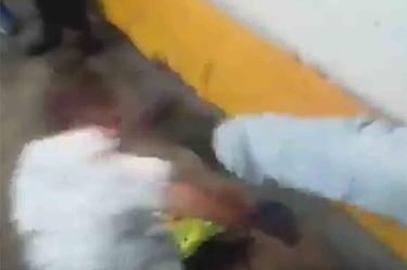Golpean a hombre por asaltar ‘micro’ en la México-Texcoco 