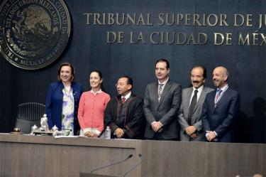 Sheinbaum entrega presea 'Ignacio Manuel Altamirano'
